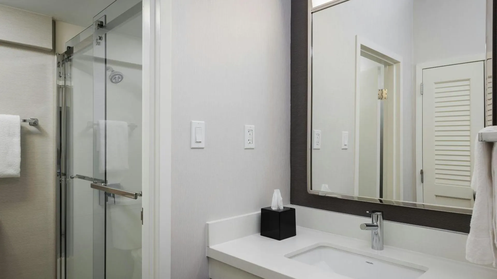 Courtyard By Marriott Denver Central Park