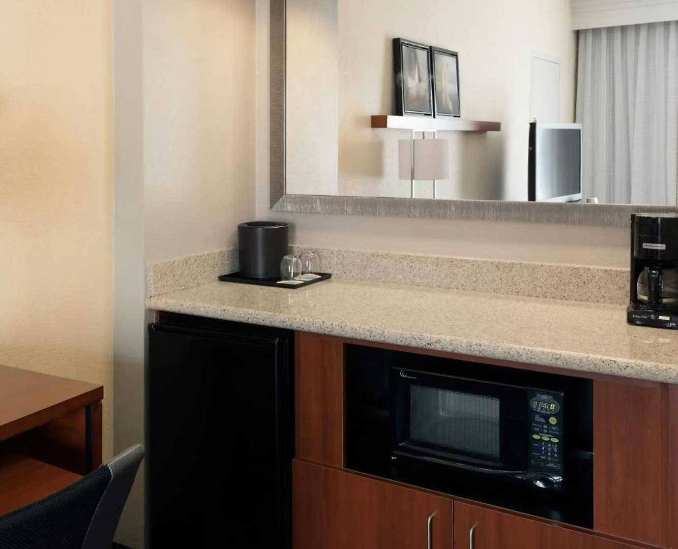 Courtyard By Marriott Denver Central Park 3*,