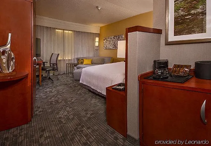 Courtyard By Marriott Denver Central Park