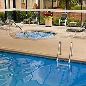 Courtyard By Marriott Denver Central Park Hotel