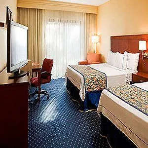 Courtyard By Marriott Denver Central Park