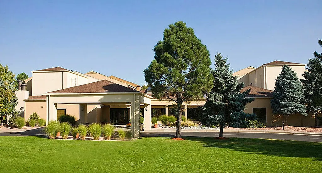 Courtyard By Marriott Denver Central Park